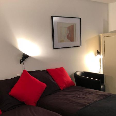 פריז Cite Pilleux - Charming Studio In A Flowery Pedestrian Lane מראה חיצוני תמונה